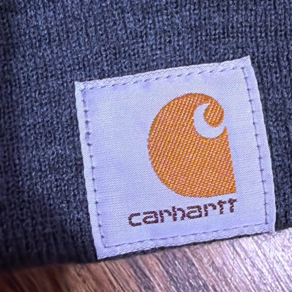 Carhartt Black Beanie with Logo - Picture 5 of 7